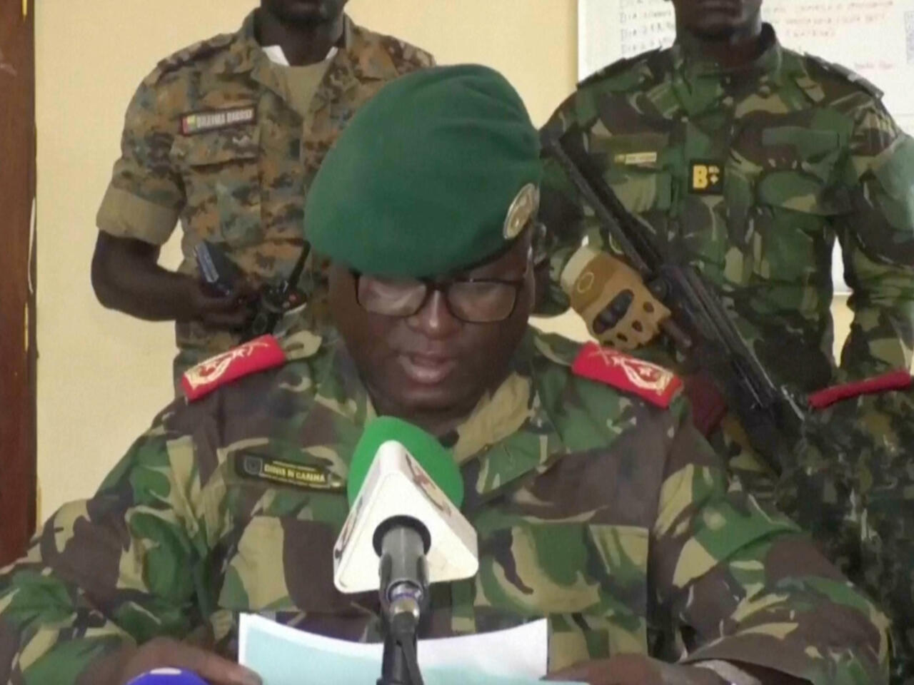 Guinée-Bissau : la junte militaire justifie son coup d’État et annonce six mesures d’urgence pour “reprendre le contrôle total du pays”