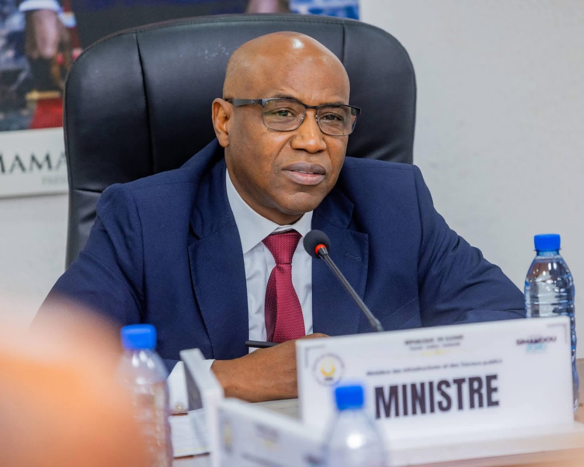 Première réunion de cabinet : Facinet Sylla imprime sa marque au ministère des Infrastructures