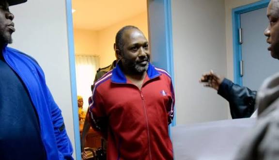 Transfert sous haute tension : entre impératif sécuritaire et soupçons d’arrière-pensées politiques